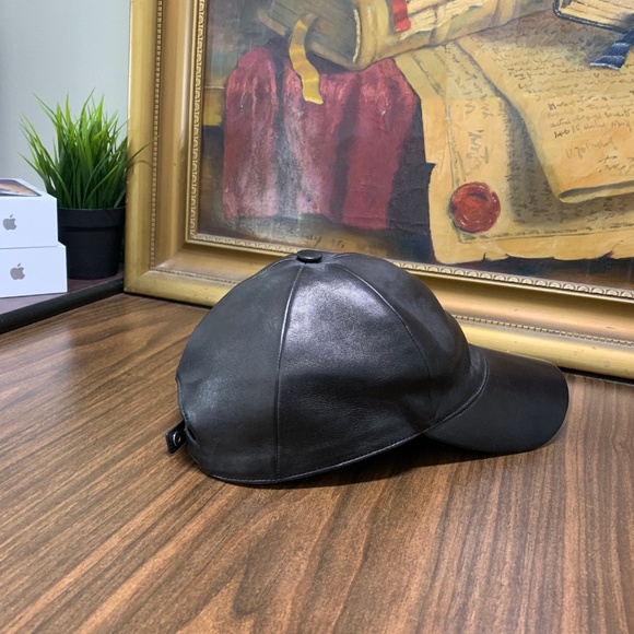 Rare: Authentic Discontinued Prada Lambskin Cap - Picture 4 of 6